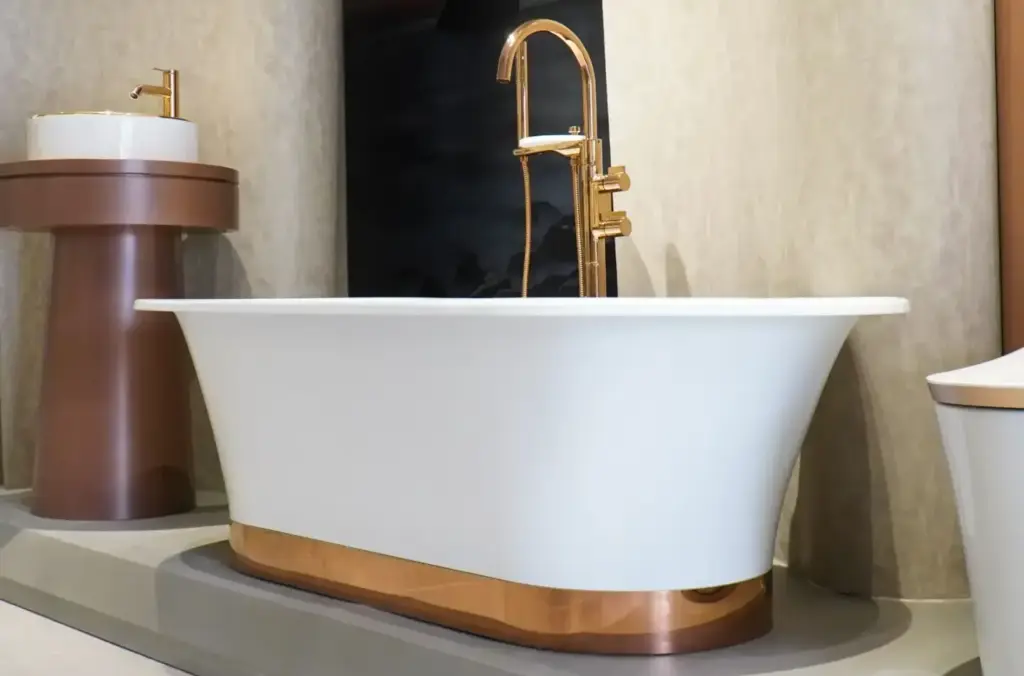 Bathup kamar mandi modern di kohler exclusive showroom by galleria